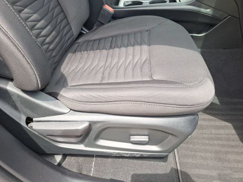 Used 2020 Ford Explorer XLT w/ Comfort Package RWD image 33