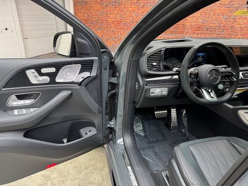 New 2026 Mercedes-Benz GLE 63 AMG S image 9