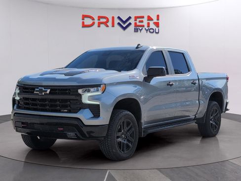 Used 2025 Chevrolet Silverado 1500 LT Trail Boss w/ Convenience Package II image 1