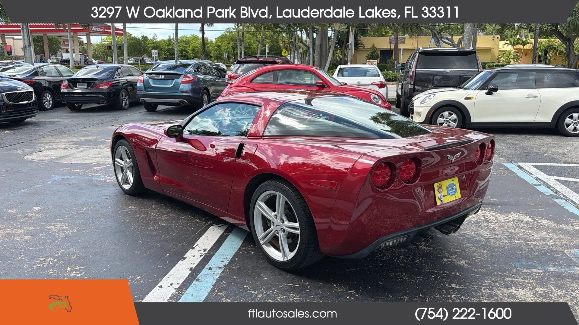 Used 2010 Chevrolet Corvette Coupe w/ 1LT RWD image 7