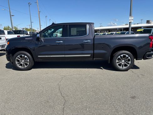 Used 2024 Chevrolet Silverado 1500 High Country AWD/4WD image 8