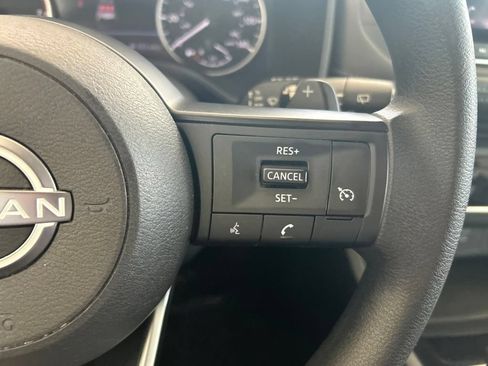 Used 2024 Nissan Rogue S FWD image 45