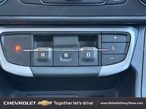 Used 2024 GMC Terrain SLE w/ Driver Convenience Package FWD image 21