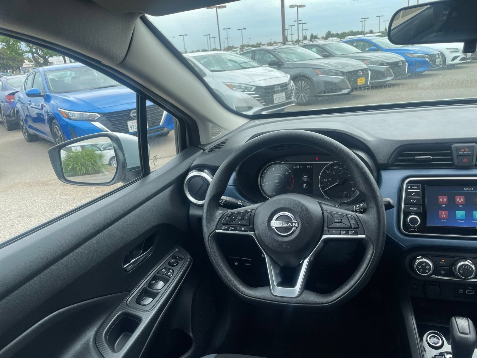 Used 2025 Nissan Versa SV FWD image 33