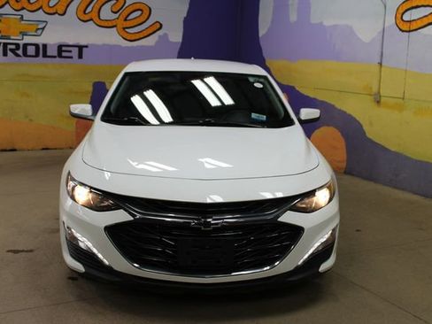 Used 2024 Chevrolet Malibu LT w/ Sport Edition FWD image 3