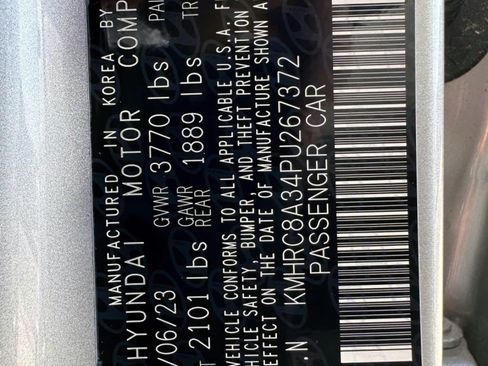 Used 2023 Hyundai Venue SEL FWD image 30
