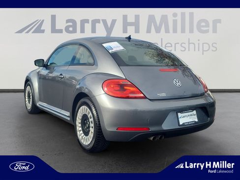 Used 2013 Volkswagen Beetle 2.5 image 3