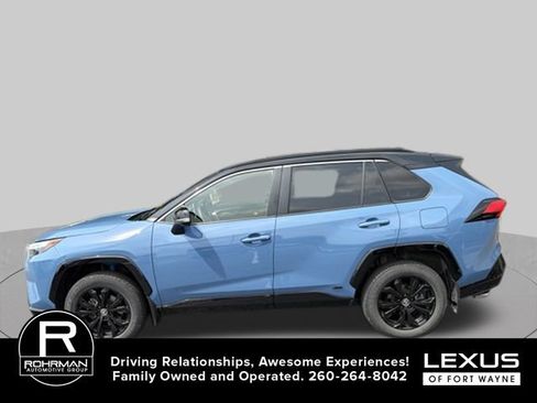 Used 2022 Toyota RAV4 XSE w/ XSE Grade Weather Package AWD/4WD image 11