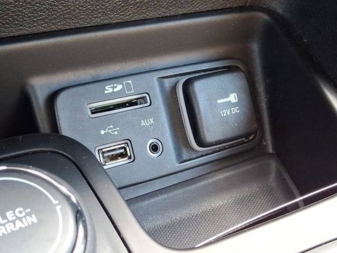 Certified 2018 Jeep Cherokee Limited image 32