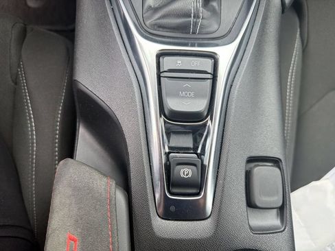 Used 2023 Chevrolet Camaro LT RWD image 18