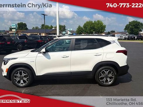 Used 2023 Kia Seltos EX AWD/4WD image 4