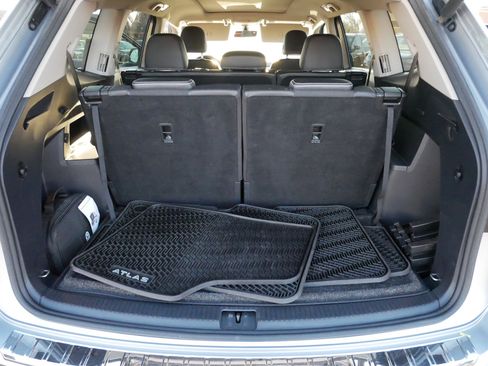 Certified 2023 Volkswagen Atlas SE w/ Panoramic Sunroof Package image 18