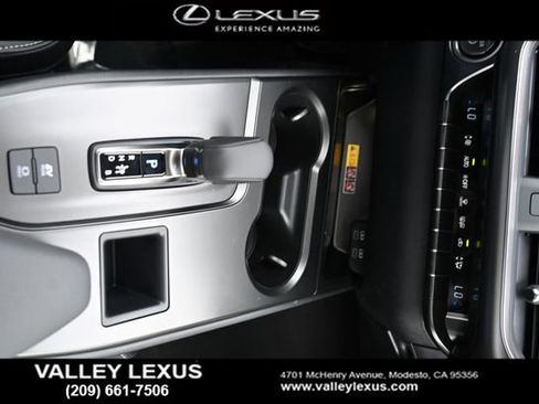 New 2026 Lexus UX 300h FWD image 17