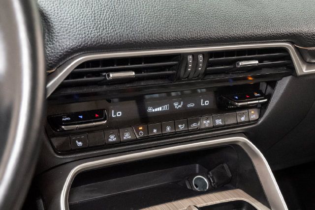 Used 2024 MAZDA CX-90 Plug-In Hybrid w/ Preferred AWD/4WD image 19