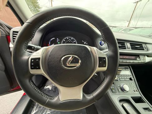 Used 2011 Lexus CT 200h Premium w/ Premium Audio Pkg image 20
