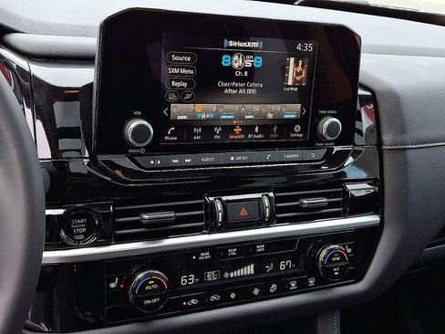 New 2025 Nissan Pathfinder SV w/ SV Premium Package image 12