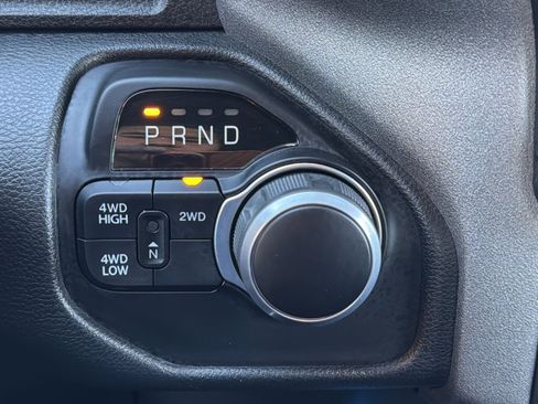 Used 2024 RAM 2500 Tradesman w/ Chrome Appearance Group image 21