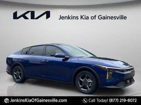 New 2026 Kia K4 FWD image 1