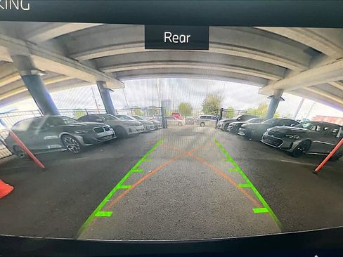 Certified 2026 BMW i5 eDrive40 w/ M Sport Package AWD/4WD image 24