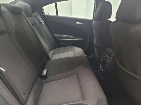Used 2022 Dodge Charger SXT RWD image 19