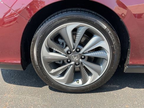 Used 2018 Honda Clarity Plug-In Hybrid image 9