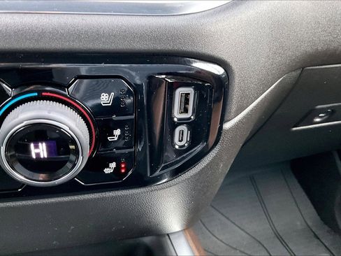 Certified 2025 Chevrolet Silverado 3500 High Country w/ High Country Premium Package image 33