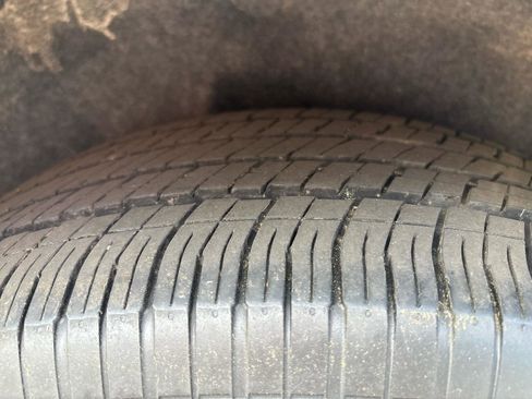 Used 2025 Chrysler Pacifica Select FWD image 6