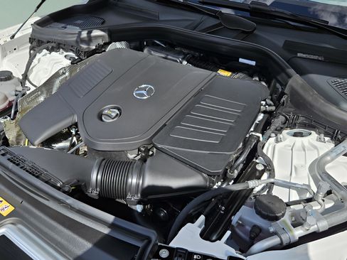 New 2026 Mercedes-Benz GLC 300 image 30