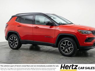 Used 2025 Jeep Compass Trailhawk video 1