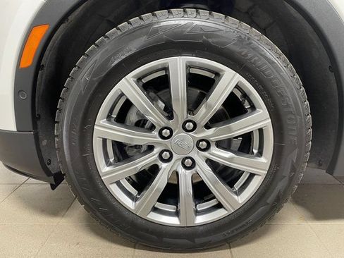 Used 2022 Cadillac XT4 Premium Luxury w/ Sun And Sound Package AWD/4WD image 7