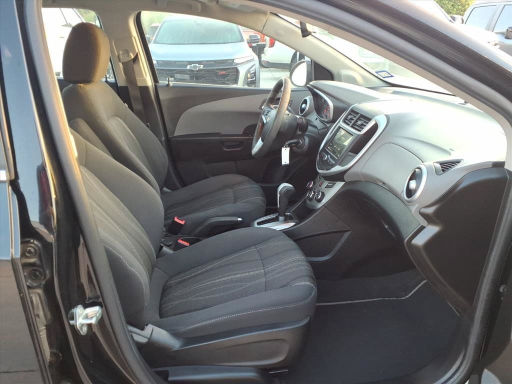 Used 2019 Chevrolet Sonic LT FWD image 17