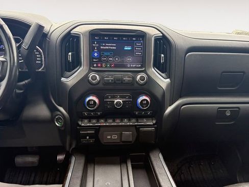Used 2020 GMC Sierra 2500 Denali w/ Denali Ultimate Package AWD/4WD image 11
