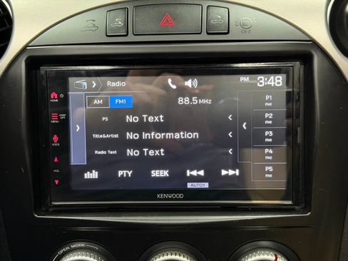 Used 2011 MAZDA MX-5 Miata Grand Touring w/ Premium Pkg image 25