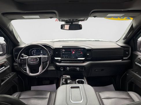Used 2022 GMC Sierra 1500 SLT w/ SLT Convenience Package AWD/4WD image 16