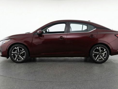 Used 2025 Nissan Sentra SV FWD image 5