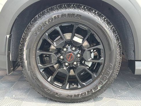 Used 2025 Nissan Armada PRO-4X AWD/4WD image 23