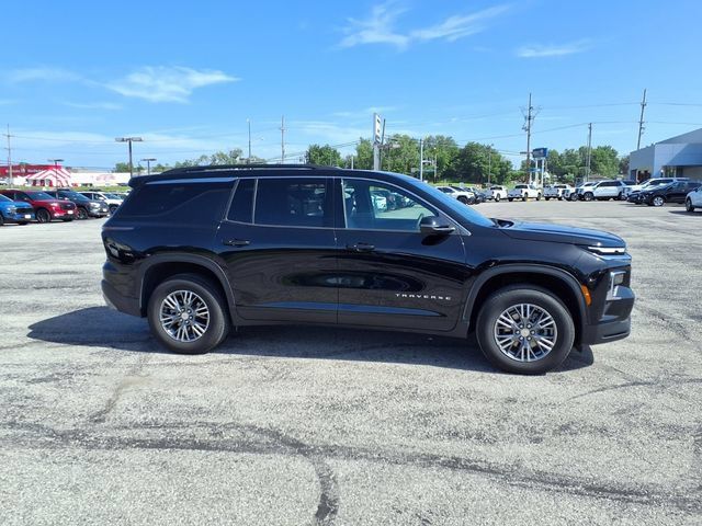 Used 2025 Chevrolet Traverse LT AWD/4WD image 15