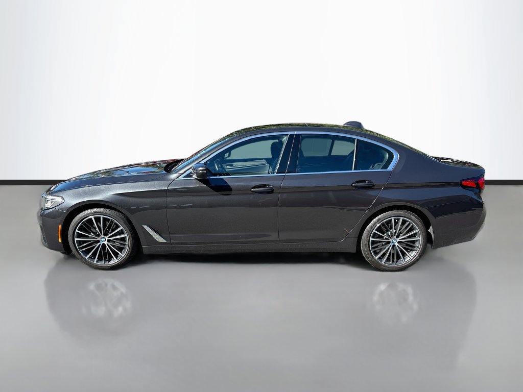 Used 2023 BMW 530i w/ Premium Package RWD image 4