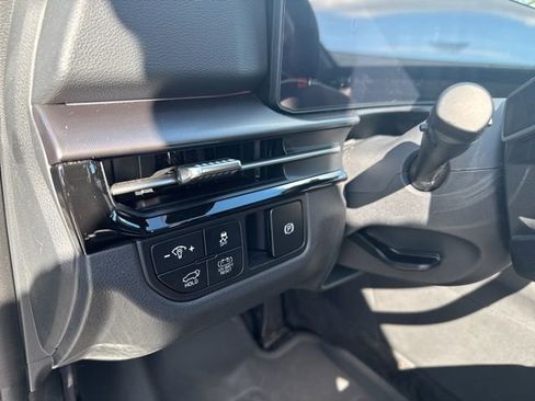 Used 2026 Kia Sportage SX Prestige image 22