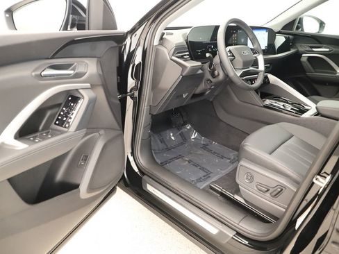 New 2025 Audi Q5 Premium image 14