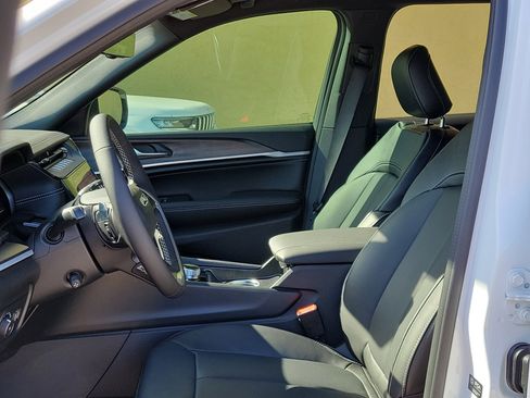 New 2026 Jeep Grand Cherokee Limited Reserve AWD/4WD image 18