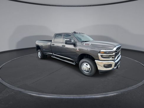 New 2026 RAM 3500 Tradesman AWD/4WD image 2