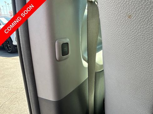 Used 2017 Toyota Sienna XLE FWD image 19