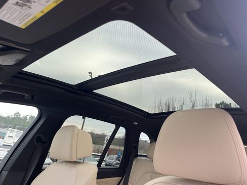 Certified 2022 BMW X5 xDrive40i w/ Executive Package image 29