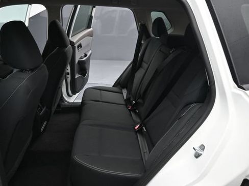 Used 2023 Nissan Rogue S AWD/4WD image 11