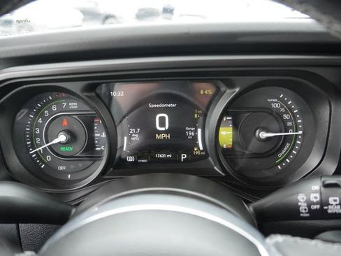 Certified 2025 Jeep Wrangler Unlimited Sahara w/ Safety Group image 34