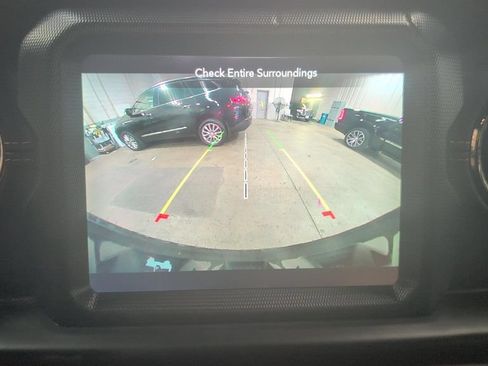 Used 2023 Jeep Wrangler Unlimited Sahara AWD/4WD image 13