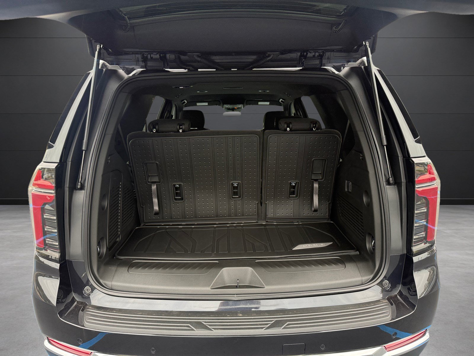 New 2027 Chevrolet Tahoe LS RWD image 11