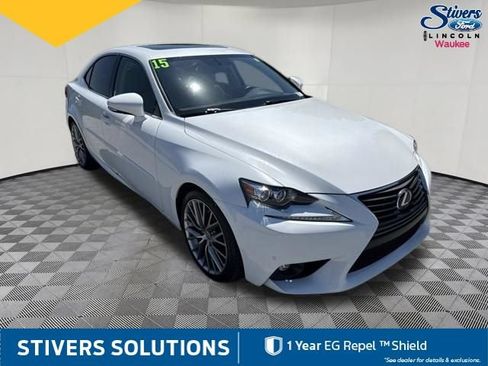Used 2015 Lexus IS 250 w/ Navigation System Package RWD image 3