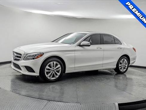 Used 2019 Mercedes-Benz C 300 4MATIC Sedan image 2